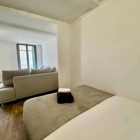 Superbe Deux Pieces Dans Le Vieux Village アパート